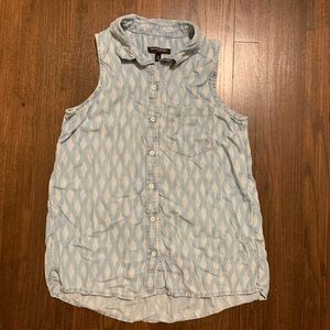 Super Soft Chambray Tank. Banana Republic. Size XS